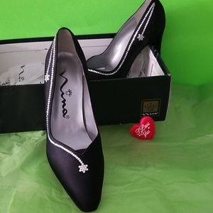 Mina lustre Satin pumps, sz 6.5M